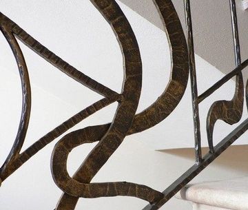 Scale in ferro: stile classico o moderno? by Fabbridea