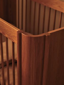 Tilu Baby Cot - Natural Oak by Ferm Living - view 4