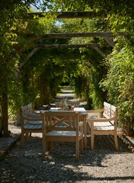 Drachmann Bench by Fritz Hansen - view 2
