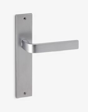 Juego de manillas con placa rectangular Slim by Groel