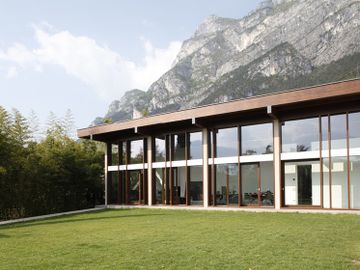 Villa Riva del Garda BS by HD Surface