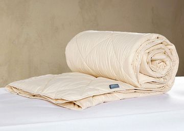 Deluxe Wool Duvet Medium Super King by Heal's - view 3