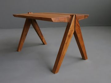 Crocodil coffee table by HOOKL und STOOL