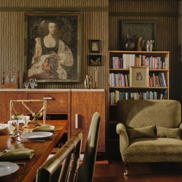 ARTIST'S STRIPE Wallpaper - Moss & Carex by House of Hackney - view 3