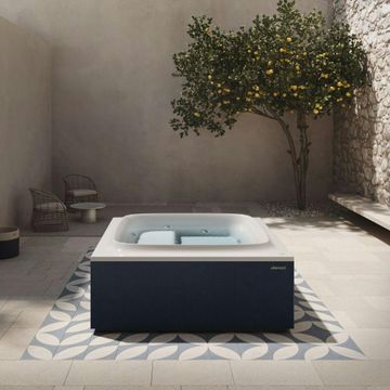 Skylounge® by Jacuzzi®