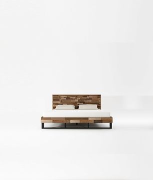 Carv'n in Black King Size Bed by KARPENTER