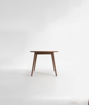 Vintage Round Dining Table 100 by KARPENTER