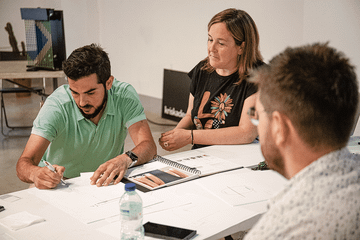 Construyendo el futuro de Kriskadecor by Kriskadecor