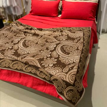 Pladi Cashmere tobacco design * while supplies last by LA FABBRICA DEL LINO
