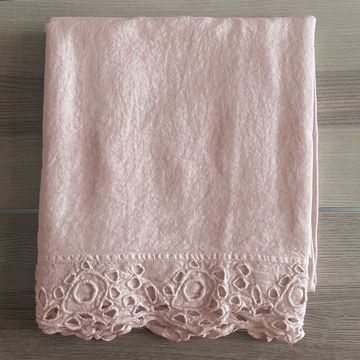 Sheet set + single pillowcases with A'jour embroidery *while supplies last by LA FABBRICA DEL LINO