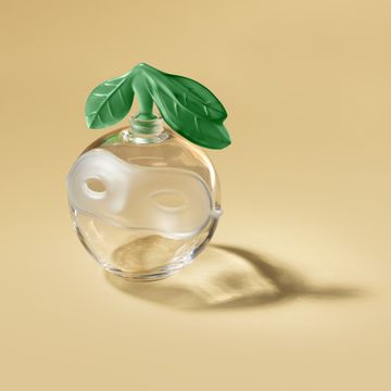 La valse hésitation René Magritte et Lalique 2025 by Lalique - view 4
