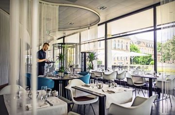 RISTORANTE STUTTGART | LANDO - progetti personalizzati - Design - Made in Italy by Lando