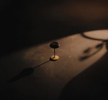 mini Fiore table lamp by Maami Home