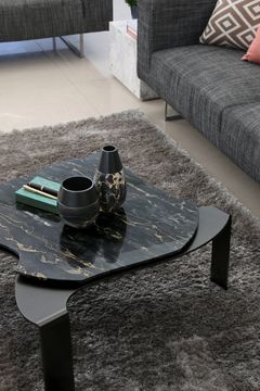 Moon coffee table by Maami Home