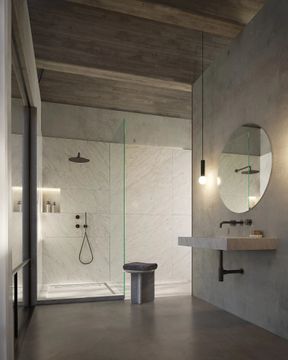 Qurum shower tray by Maami Home