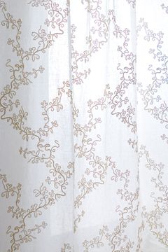 Fabric Giardino Segreto ricamo ramage allover by Mastro Raphael