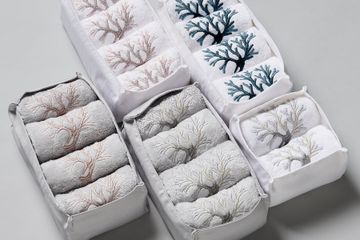 Set lavette Corallomania Bath linens by Mastro Raphael