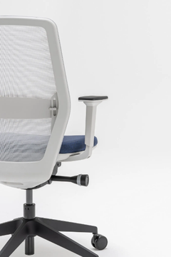 EVO - Swivel fabric office chair with armrests with 5-Spoke base by Mdd - view 3