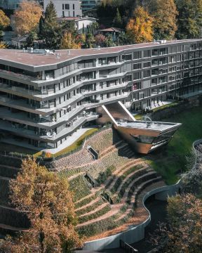 Nice Paradise Residence, purity of form by Minimal