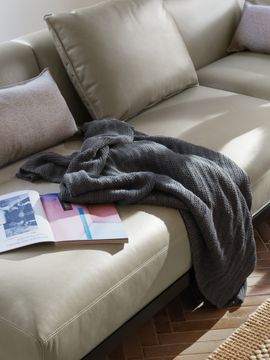 Ample Throw by Muuto - view 3