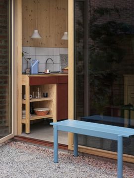 Linear Steel Bench by Muuto - view 3