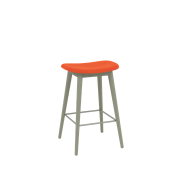 Fiber Counter Stool Wood Base - 65 cm / 25.6" by Muuto - view 2