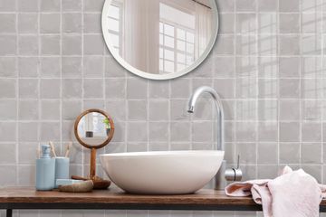 Montera Bay Basic Bone Gloss by Nanda Tiles - view 2
