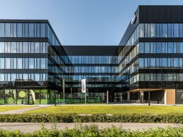 Heat-insulating and solar control glass (COMBI) by OKALUX - view 6
