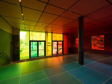 Laminated design glass by OKALUX - view 3
