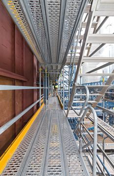 High level of working safety for scaffold assembly and use by PERI - view 5