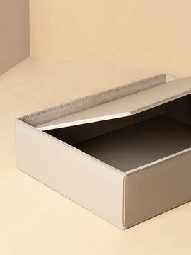 Leather Accessories by Giobagnara by Piet Boon - view 4