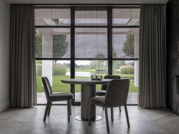 Woodweave roll-up and folding blinds by Zonnelux by Piet Boon - view 4