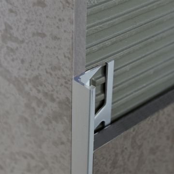 TRIMTEC TR: the L transition trims by Profilitec