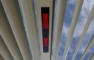 Lineo Heat | Infrarood verwarming in vaste lamellen by RENSON