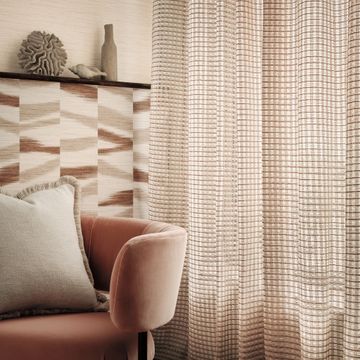 Manzu Wallcovering Tuscan Pink by Romo - view 4
