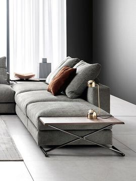 Ananta Class Table by Saba Italia - view 4