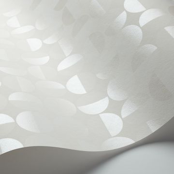 Vertigo Pearl by Schumacher - view 2