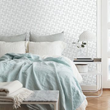 Vertigo Pearl by Schumacher - view 3