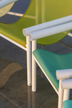 Batyline Net Light : la couleur en extérieur by SERGE FERRARI