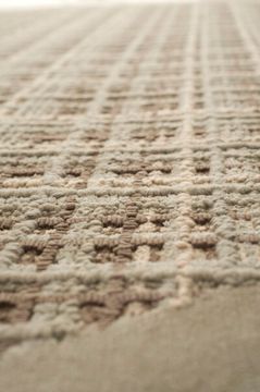 Flagstone VI - André Fu Collection by Tai Ping - view 2