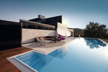 Icarus at residence int Switzerland by Umbrosa