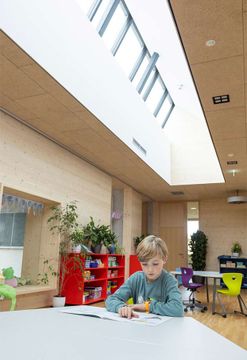 Shed roof | modular skylights and photovoltaic panels by Velux Commercial - view 4