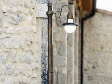 ABBAZIA - Metal garden lamp post by Aldo Bernardi