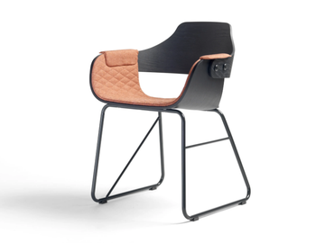 SHOWTIME - Sled base upholstered chair by BD Barcelona Design
