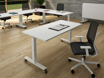 WINGLET - Melamine-faced chipboard office desk with flip-top with casters by Bralco