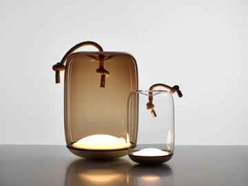 KNOT BATTERY - Blown glass and metal table lamp by BROKIS