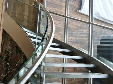 Open staircase - Open staircase with central stringer by Capoferri Serramenti