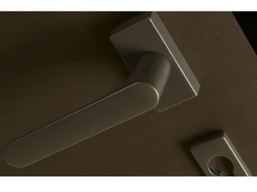 ONEQ CC21 RSMY - Door handle on rose by Colombo Design