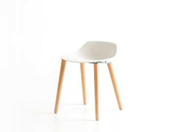 POLA LOW R/4W - Low polypropylene stool by Crassevig