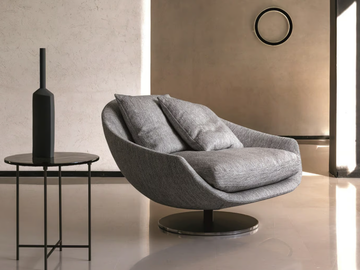 AVÌ - Swivel fabric armchair with removable cover with armrests by Désirée divani